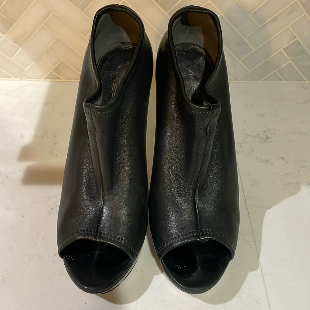 Black Via Spiga heels